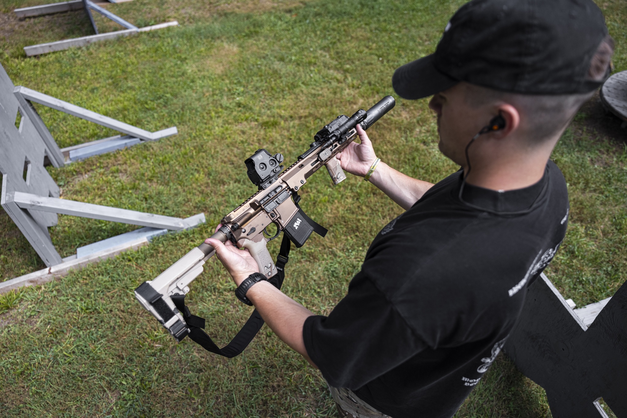 12.5 Geissele rifle angled shot